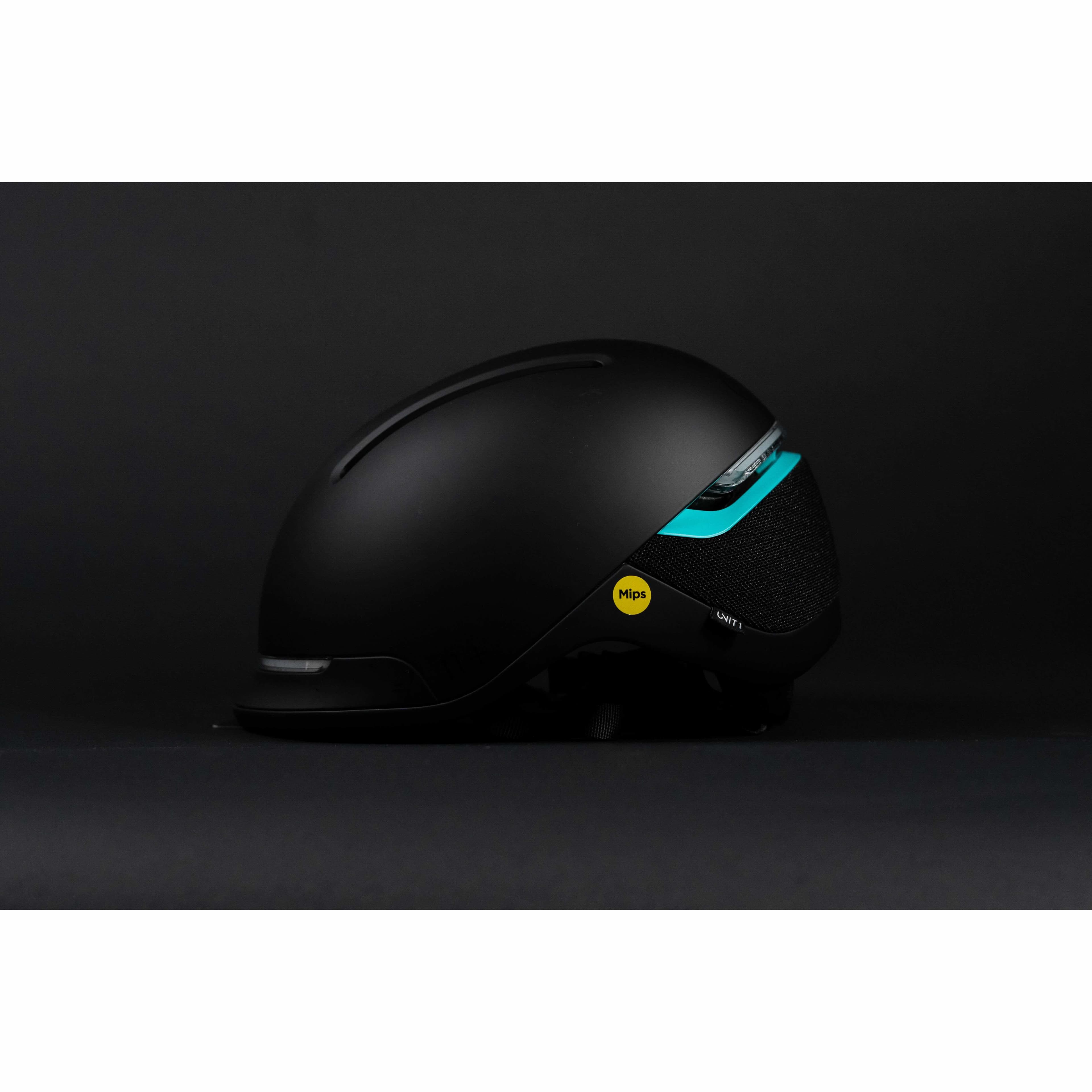 0f85a561f0bc2584c8e83e6615e7b7f88c544f19_Helmet_1.jpeg