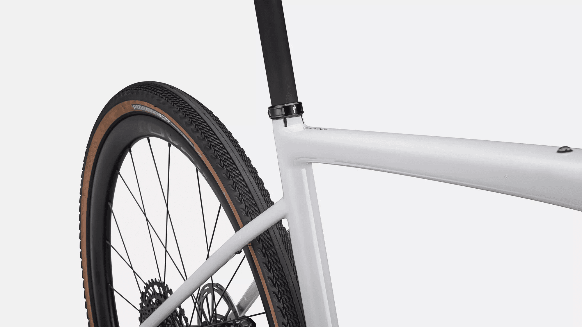 48354af5d57c63329c06f76cfb2388c772cb466b_specialized_diverge_expert_white_7.png