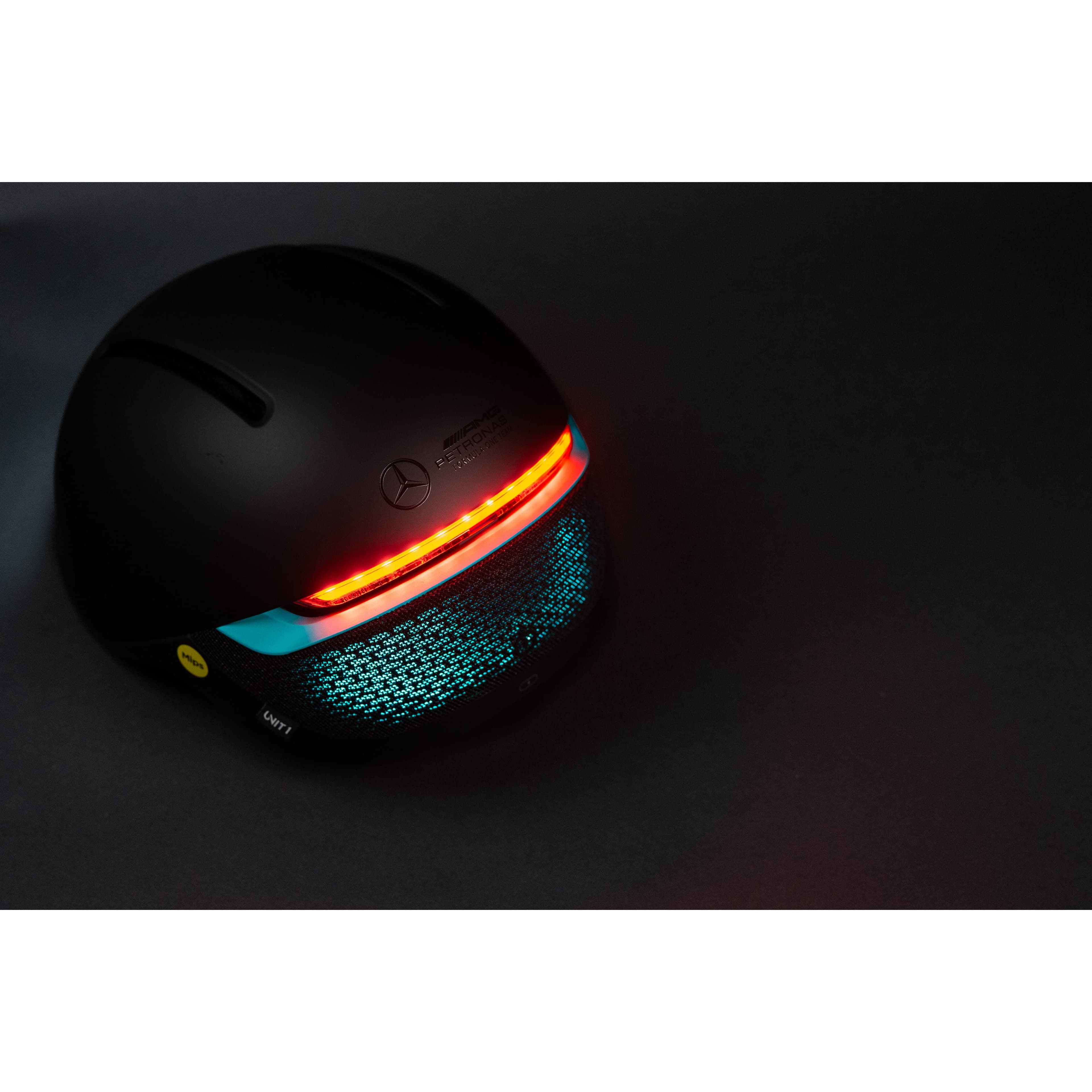 b44630d453e3a01d649c829ddcdcd1f0f93ec8f0_Helmet_4.jpeg