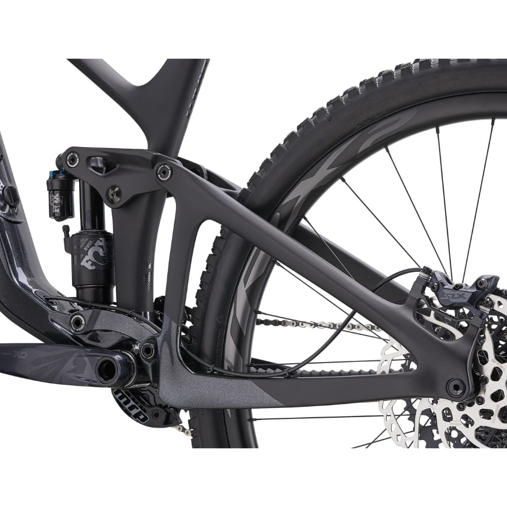 ba340c1f21dba94b82afd25a5ea9d6114424c112_giant_reign_advanced_pro_1_5_image_4.jpg